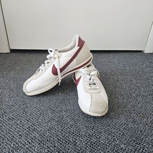 Men's 11.5 Nike classic red and white sneakers.